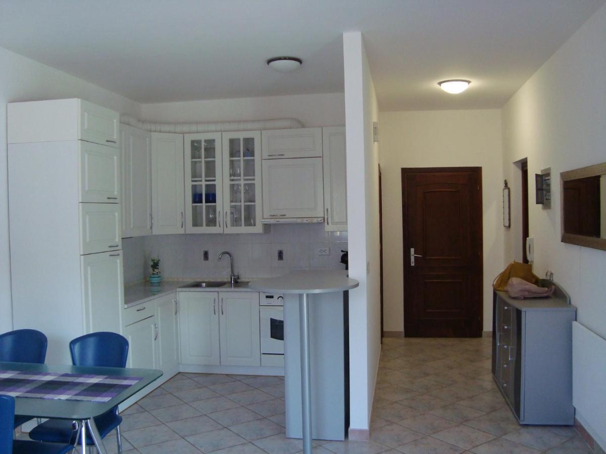 Apartman Carmen Crveni Vrh Buitenkant foto